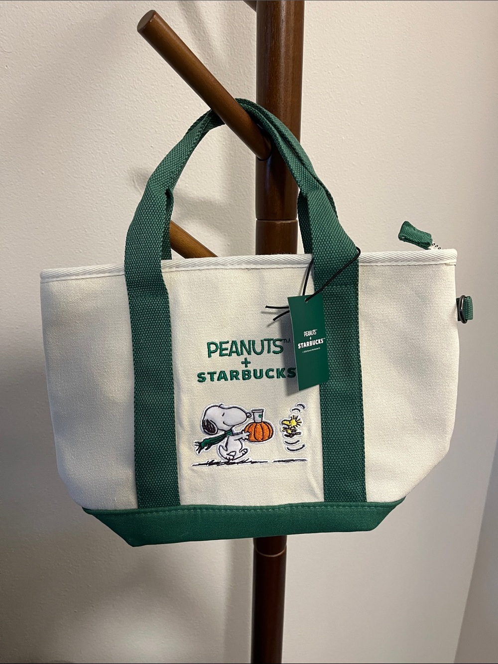 Starbucks snoopy tote